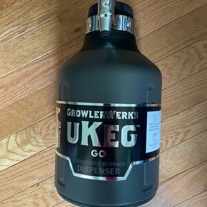 GrowlerWerks 128 oz uKeg